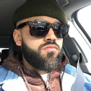 Meet your Posher, Marvin